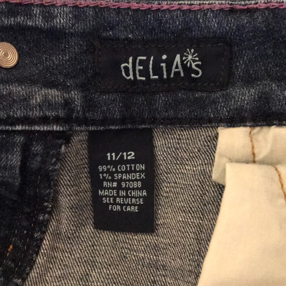 Delia’s Shorts - Picture 7 of 7